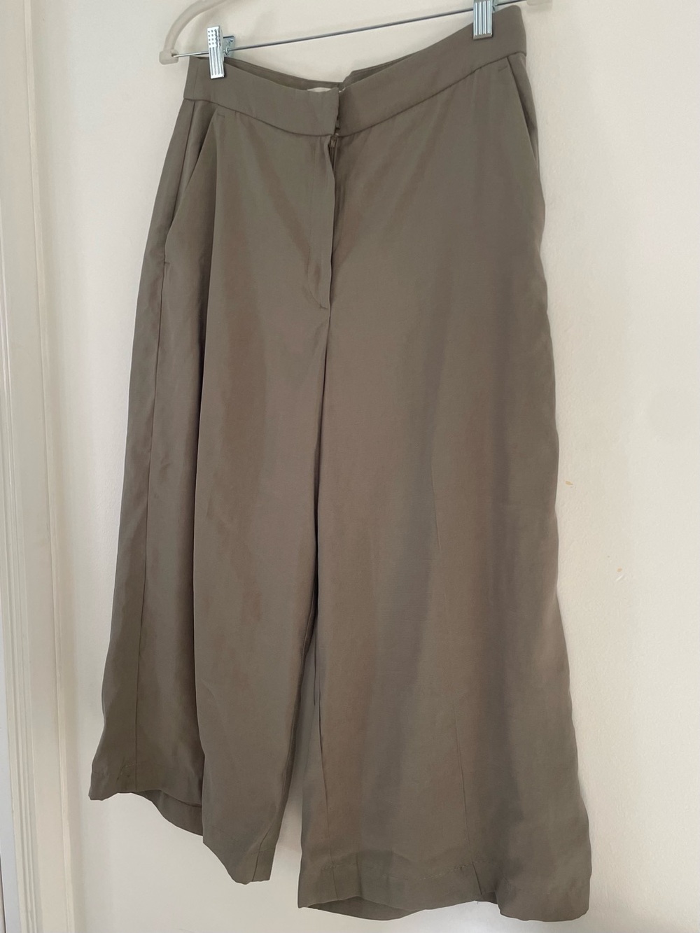 Women’s H&M Wide-Leg Cropped Pants, Taupe, Size 6